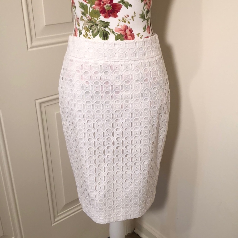 LOFT Pretty Pure White Eyelet Skirt